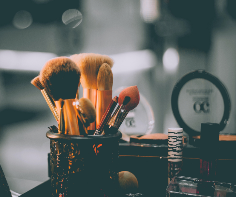 The fast growing China cosmetics market has been increasingly gaining investors’ attention. The emergence and rise of domestic players widened choices for consumers and exerted fierce competition into the market, encouraging brands to adapt quickly and seek more effective strategies. 